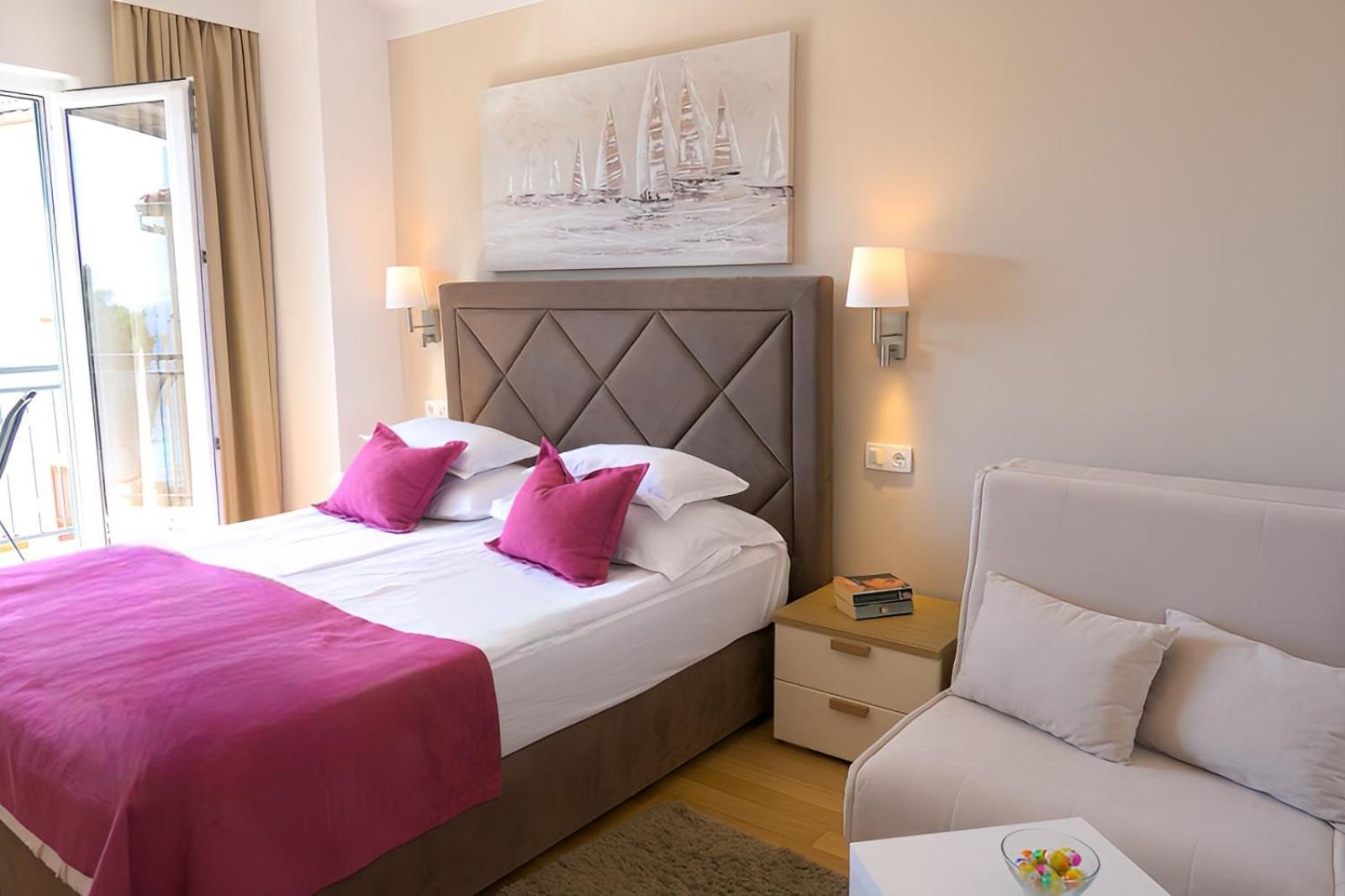 Hotel Fortuna มิลนา ภายนอก รูปภาพ