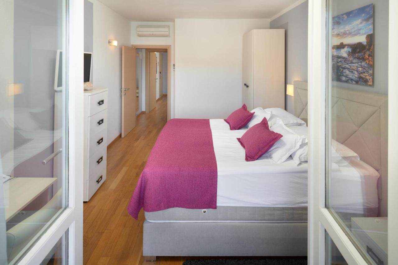 Hotel Fortuna มิลนา ภายนอก รูปภาพ